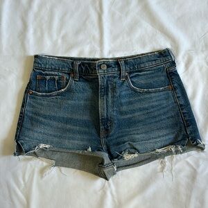 Abercrombie Jean shorts size 28